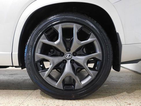 Used 2026 Lexus TX 500h AWD image 98