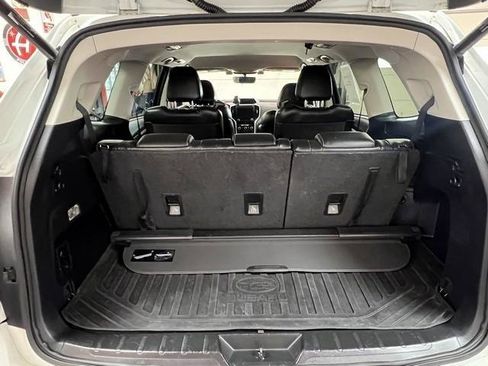 Used 2019 Subaru Ascent Premium AWD/4WD image 9