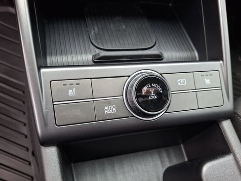 Used 2025 Hyundai Kona SEL image 24