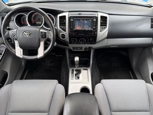 Used 2015 Toyota Tacoma 4x4 Double Cab w/ TRD Sport Package image 3