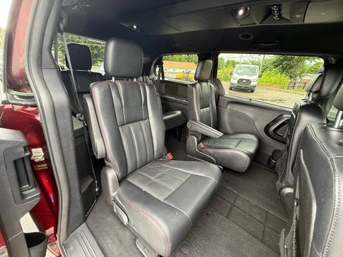 Used 2017 Dodge Grand Caravan GT FWD image 30