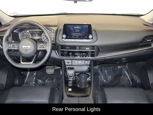 Used 2023 Nissan Rogue SV w/ SV Premium B Package FWD image 13
