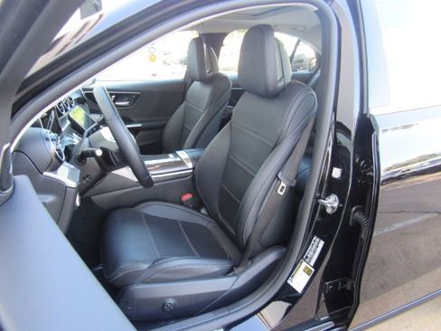 Used 2023 Mercedes-Benz C 300 Sedan w/ Exclusive Trim Package image 6