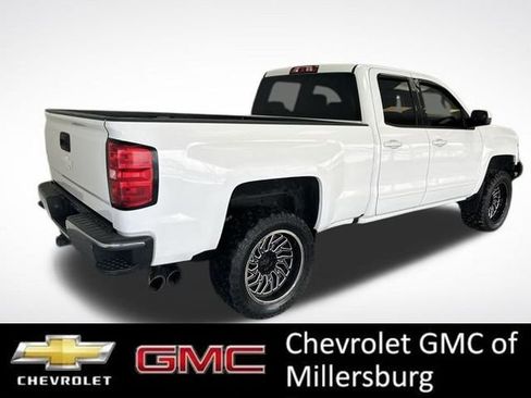 Used 2018 Chevrolet Silverado 1500 LT w/ All Star Edition image 3