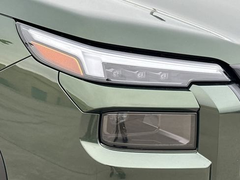 New 2026 Subaru Outback Touring image 32