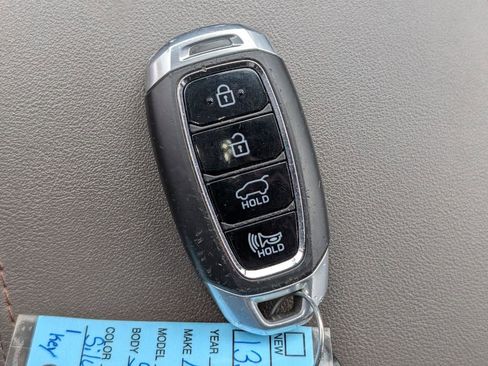 Used 2019 Hyundai Santa Fe AWD image 32