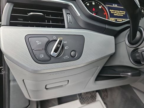 Used 2017 Audi A4 2.0T Premium image 24