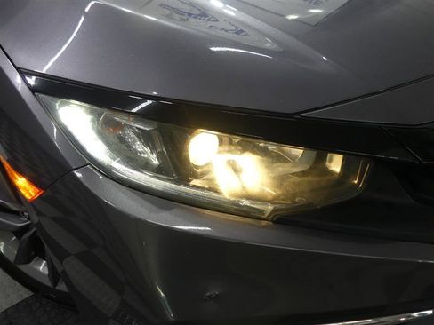 Used 2019 Honda Civic EX image 14