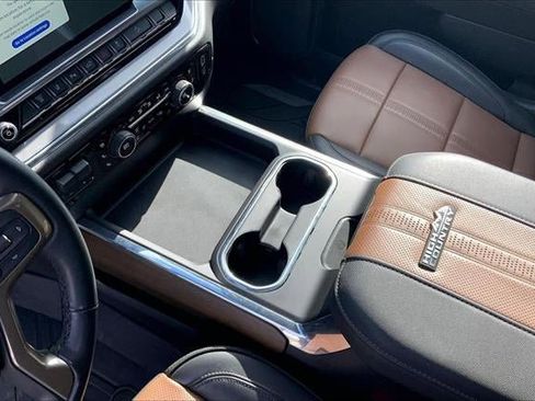 Used 2024 Chevrolet Silverado 2500 High Country w/ High Country Premium Package image 16