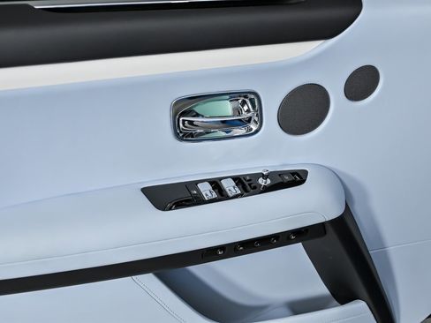 Used 2023 Rolls-Royce Ghost image 18