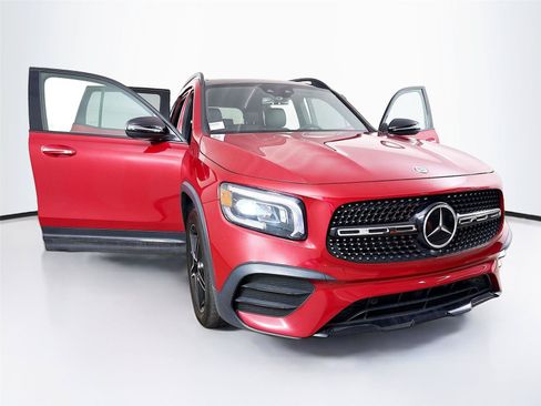 Used 2022 Mercedes-Benz GLB 250 4MATIC image 43