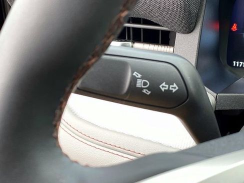 Used 2025 Ford Explorer Active w/ Active Comfort Package image 20