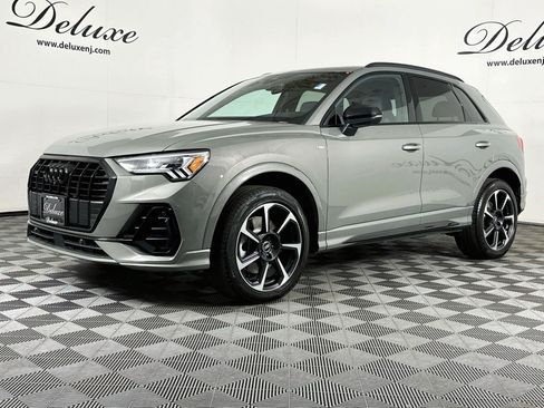 Used 2025 Audi Q3 2.0T Premium Plus w/ Premium Plus Package AWD/4WD image 3