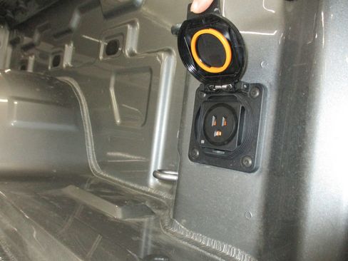 New 2026 GMC Sierra 1500 Elevation image 14