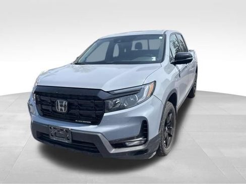 Used 2024 Honda Ridgeline Black Edition image 2