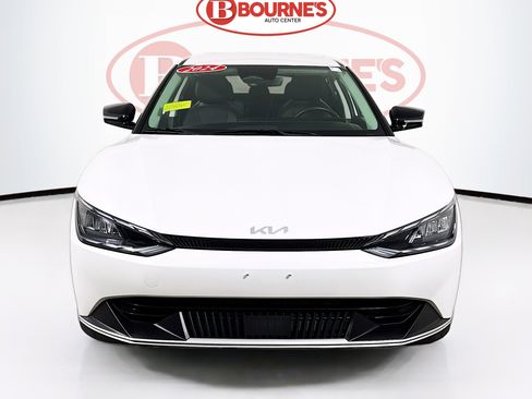 Used 2024 Kia EV6 Light image 5