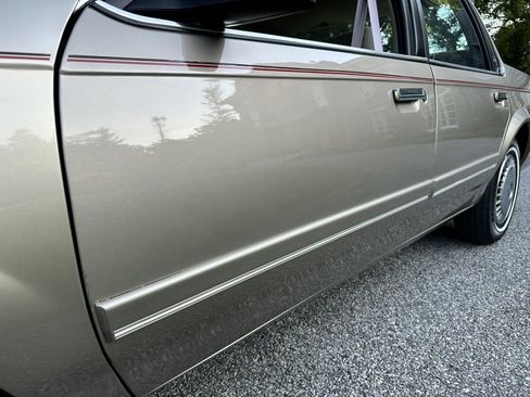 Used 1996 Buick Century Sedan FWD image 90
