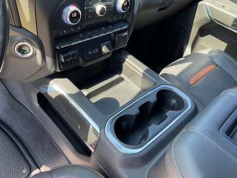 Used 2022 GMC Sierra 1500 AT4 AWD/4WD image 22