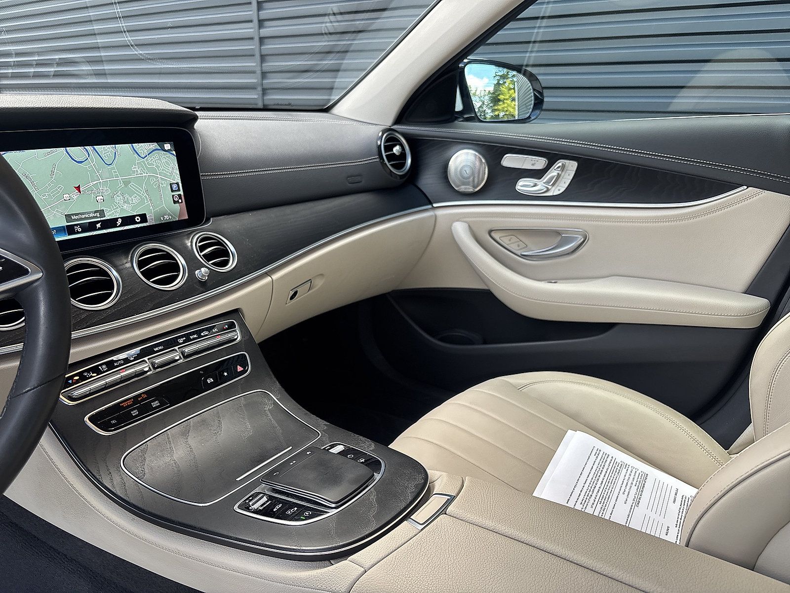 Used 2023 Mercedes-Benz E 350 4MATIC Sedan image 19