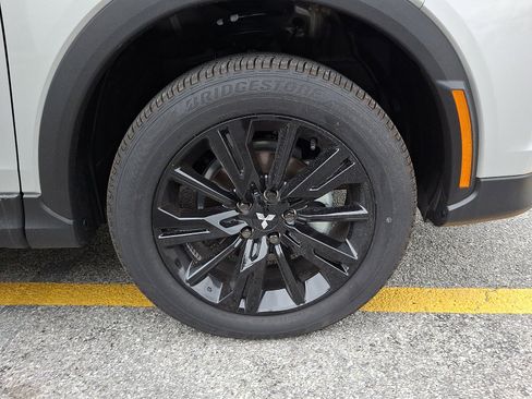 New 2025 Mitsubishi Eclipse Cross Black Edition image 10