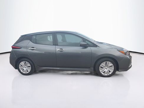 Used 2025 Nissan Leaf S FWD image 10