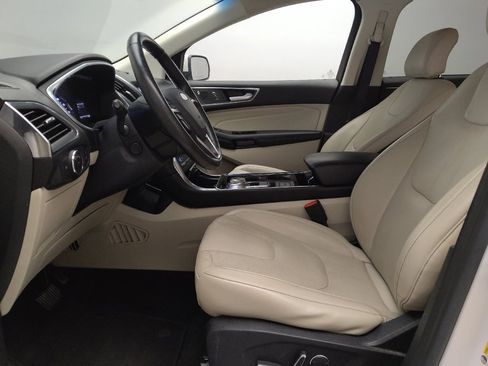 Used 2019 Ford Edge Titanium w/ Equipment Group 301A image 17