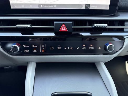 New 2026 Kia Sportage SX Prestige image 22