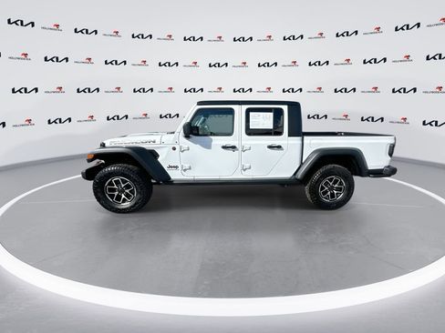Used 2025 Jeep Gladiator Rubicon w/ Safety Group AWD/4WD image 5