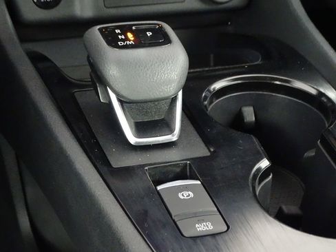 Used 2024 Nissan Rogue S image 36