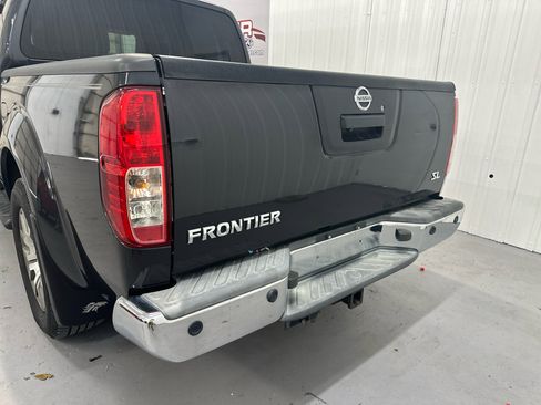 Used 2013 Nissan Frontier SL image 13