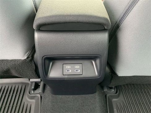 New 2026 Toyota Corolla SE image 31