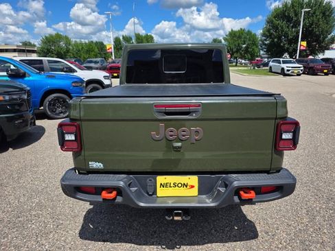 Used 2022 Jeep Gladiator Mojave w/ LED Lighting Group AWD/4WD image 11