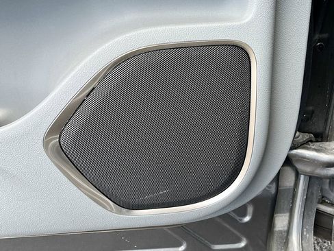 Used 2023 Lincoln Nautilus Reserve w/ Luxury Package image 19