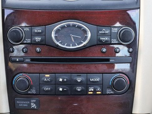 Used 2017 INFINITI QX50 Journey w/ Premium Package image 40