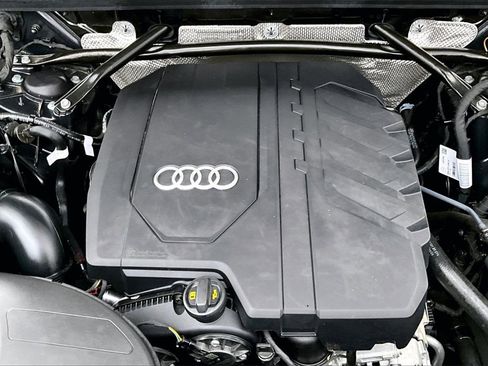 Used 2025 Audi Q5 2.0T Premium w/ Convenience Plus Package image 31