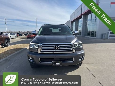 Used 2018 Toyota Sequoia Platinum image 9