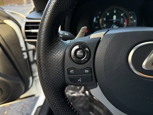 Used 2016 Lexus IS 350 image 12