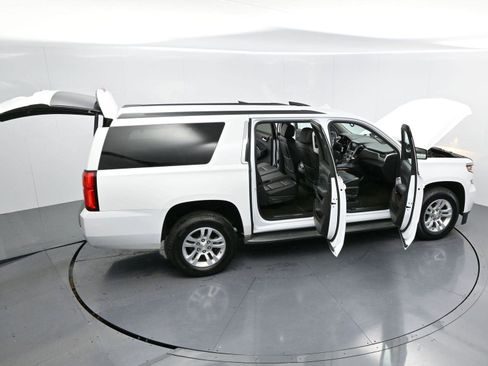 Used 2015 Chevrolet Suburban LT image 48