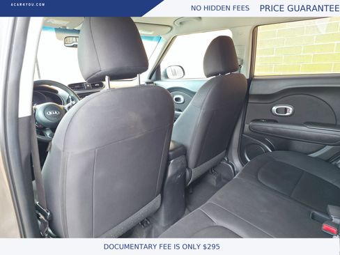 Used 2019 Kia Soul image 17