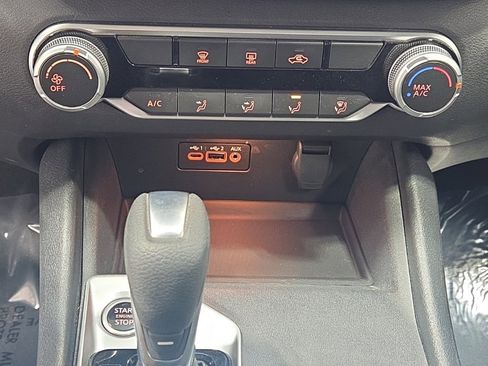 Used 2022 Nissan Altima 2.5 SV image 22