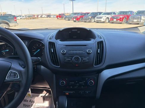 Used 2018 Ford Escape SE image 15