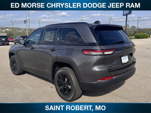 New 2026 Jeep Grand Cherokee Altitude AWD/4WD image 5