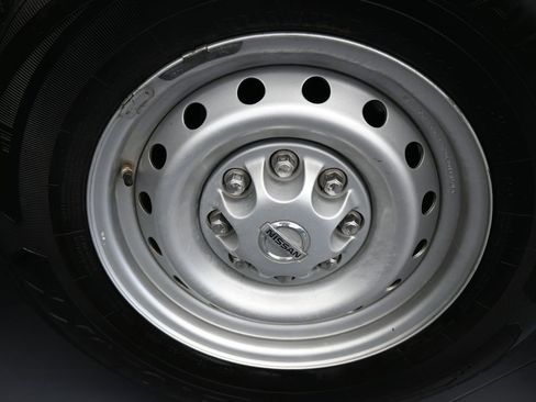 Used 2020 Nissan NV 1500 S image 37