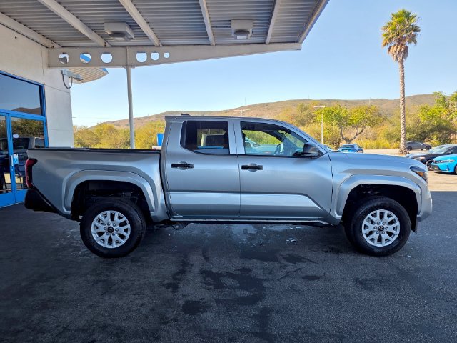 Used 2026 Toyota Tacoma SR RWD image 5