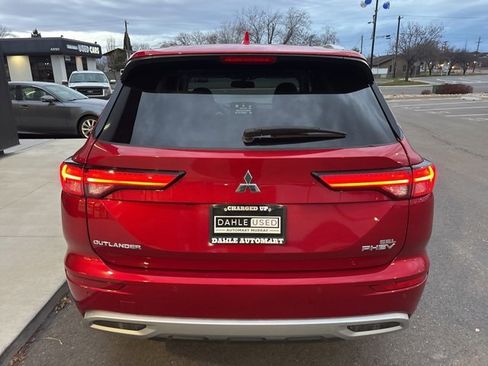 Used 2024 Mitsubishi Outlander SEL Black Edition image 7