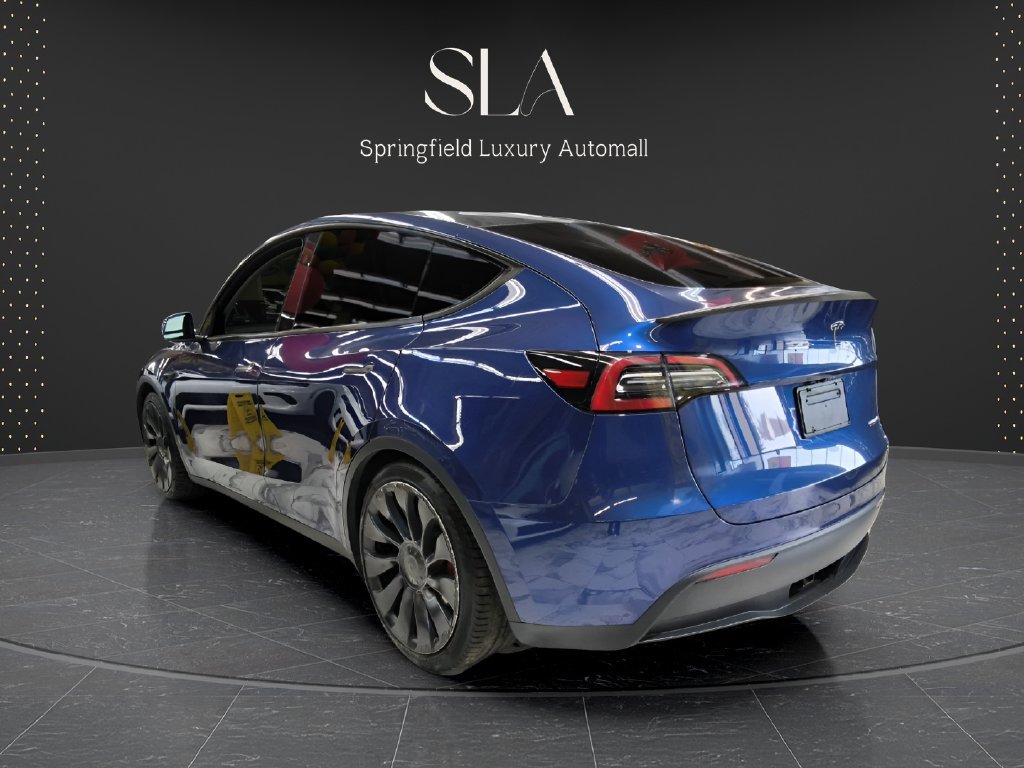 Used 2024 Tesla Model Y Performance AWD/4WD image 5