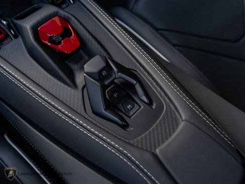 Used 2026 Lamborghini Revuelto AWD/4WD image 12
