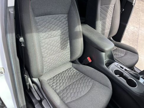 Used 2019 Chevrolet Equinox LT FWD image 28