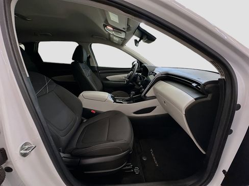 Used 2023 Hyundai Tucson SE image 31