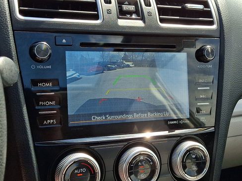 Used 2017 Subaru Forester 2.5i Premium w/ All-Weather Package image 18